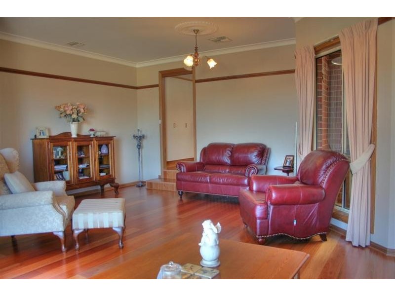 48 Kimberley Drive, Tatton NSW 2650