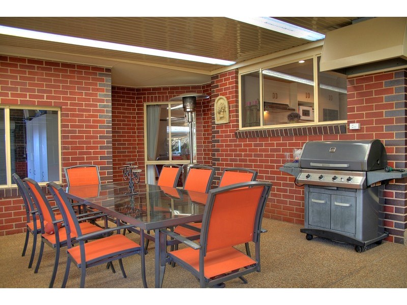 48 Kimberley Drive, Tatton NSW 2650
