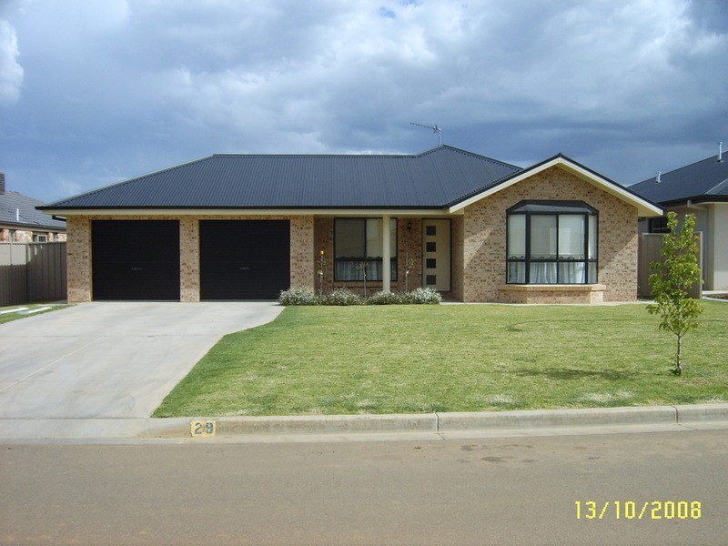 29 Mima Street, Glenfield Park NSW 2650