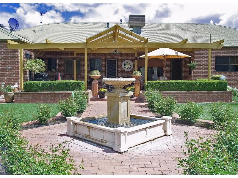 3 Hakea Place, Wagga Wagga NSW 2650