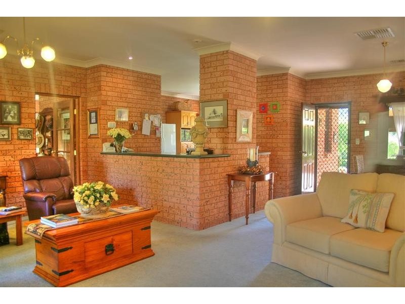 3 Hakea Place, Wagga Wagga NSW 2650
