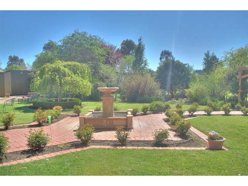 3 Hakea Place, Wagga Wagga NSW 2650