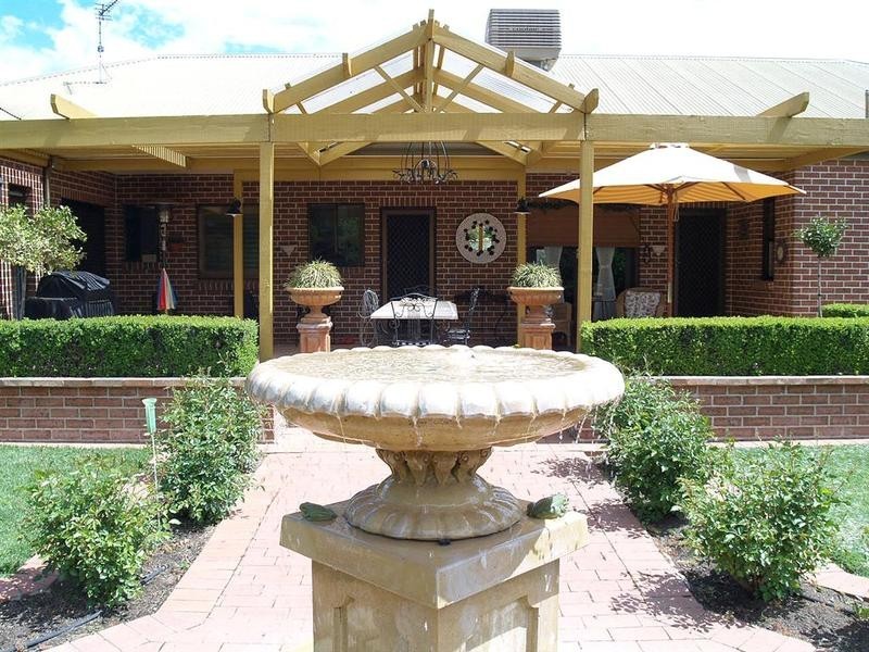 3 Hakea Place, Wagga Wagga NSW 2650