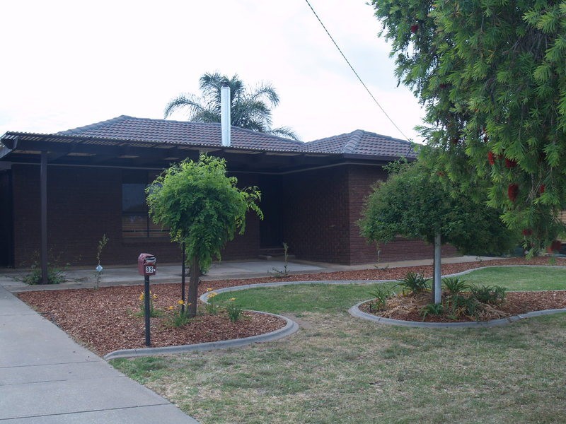 32 Forrest Street, Lake Albert NSW 2650