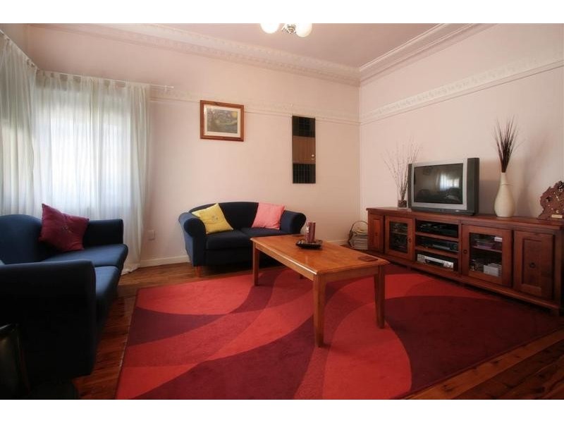55 Urana Street, Wagga Wagga NSW 2650