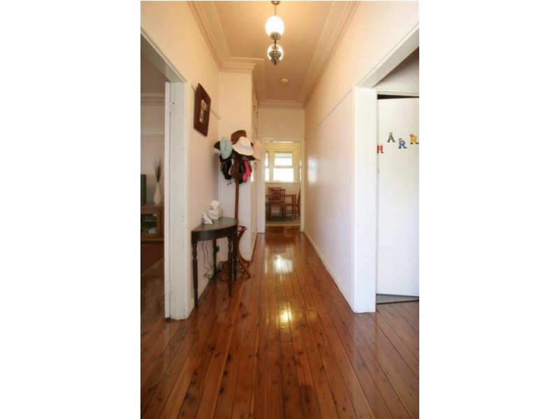 55 Urana Street, Wagga Wagga NSW 2650