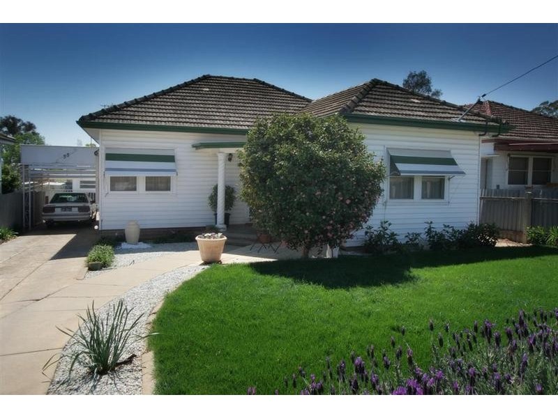 55 Urana Street, Wagga Wagga NSW 2650