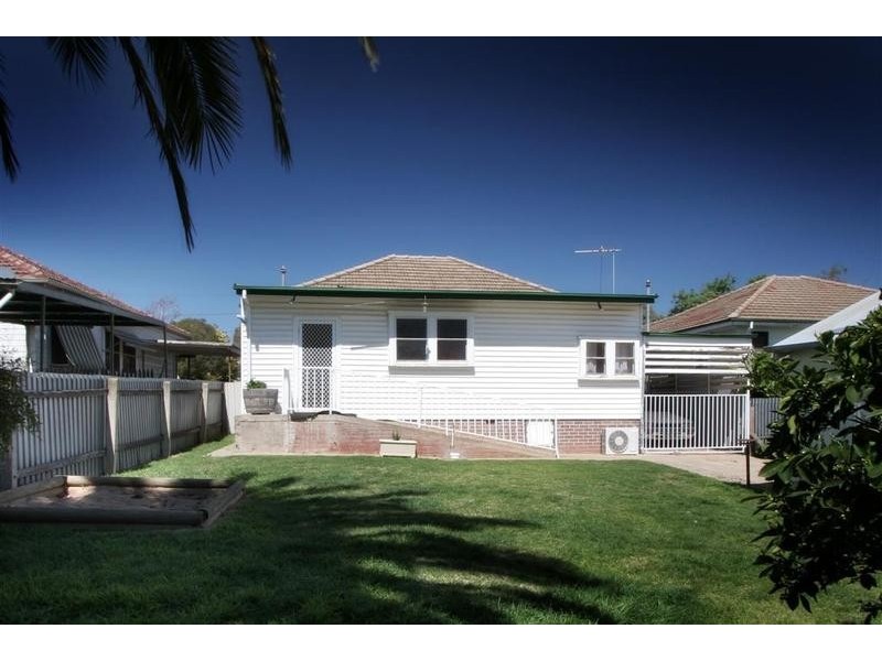 55 Urana Street, Wagga Wagga NSW 2650