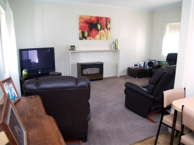 36 Stanley Street, Wagga Wagga NSW 2650
