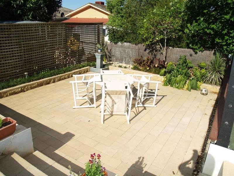 1 Endeavour Street, Wagga Wagga NSW 2650