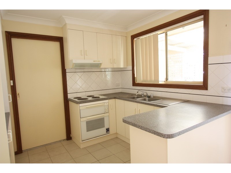 2/6 Liberty Place, Wagga Wagga NSW 2650