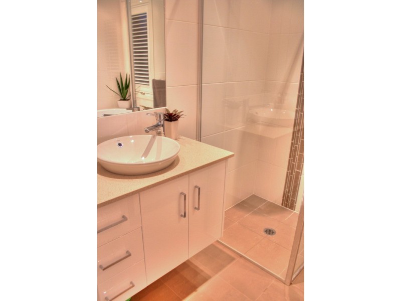 120 Tompson Street, Wagga Wagga NSW 2650