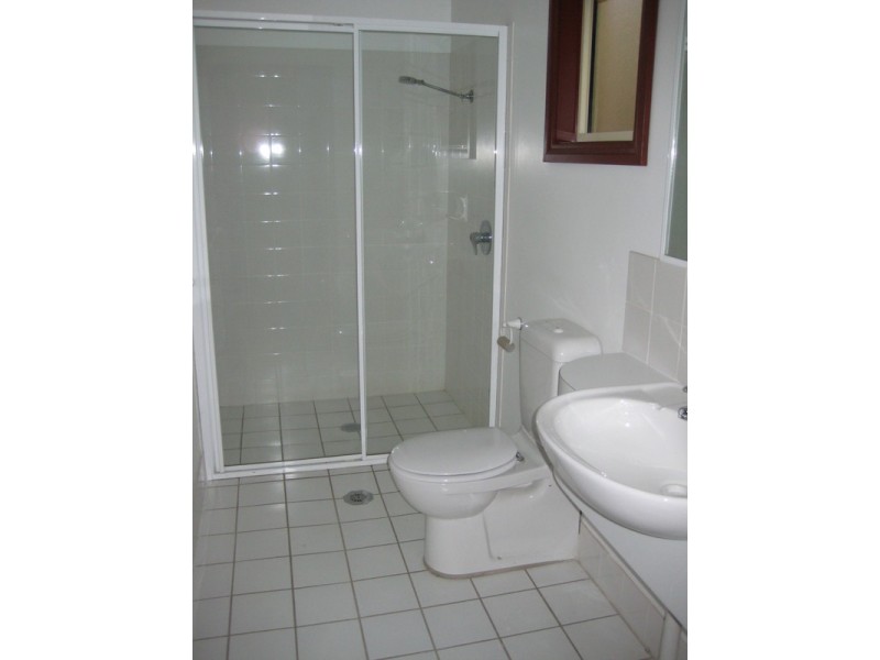73 Docker Street, Wagga Wagga NSW 2650