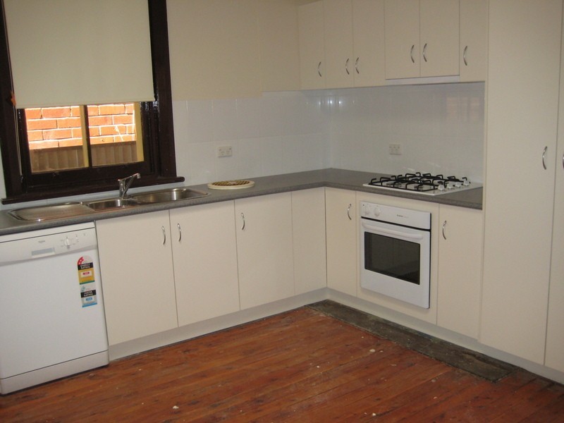 75 Docker Street, Wagga Wagga NSW 2650