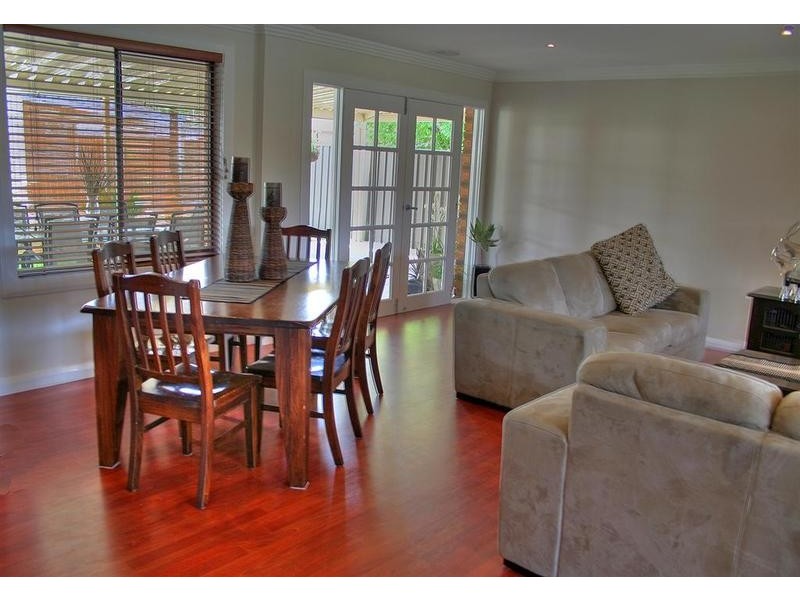 18 Forrest Street, Wagga Wagga NSW 2650