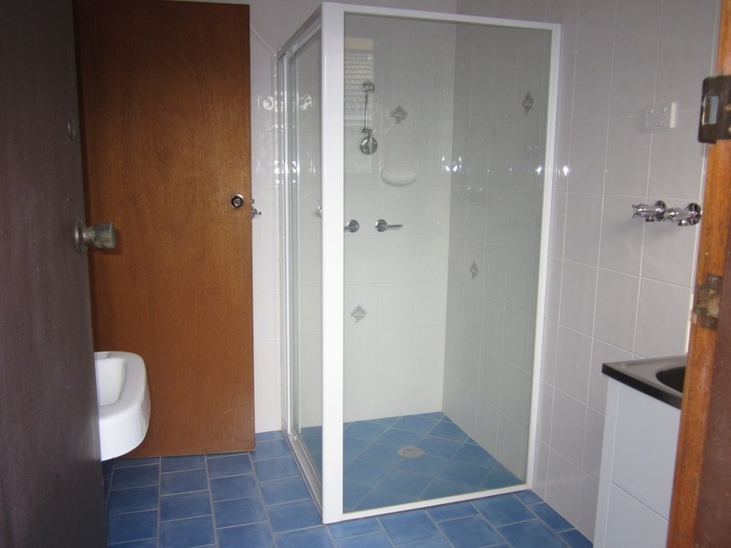 2/263 Bourke Street, Tolland NSW 2650