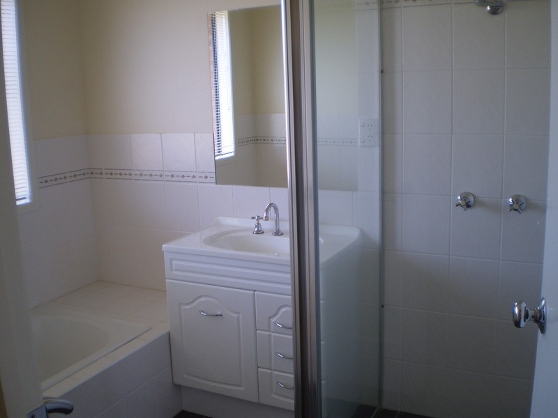 48 Avocet Drive, Estella NSW 2650