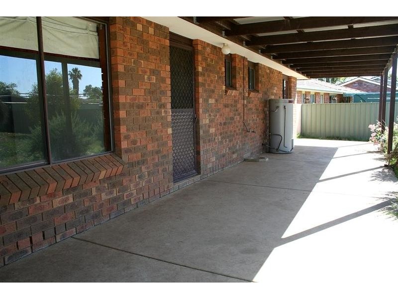 35 Bandera Avenue, Wagga Wagga NSW 2650