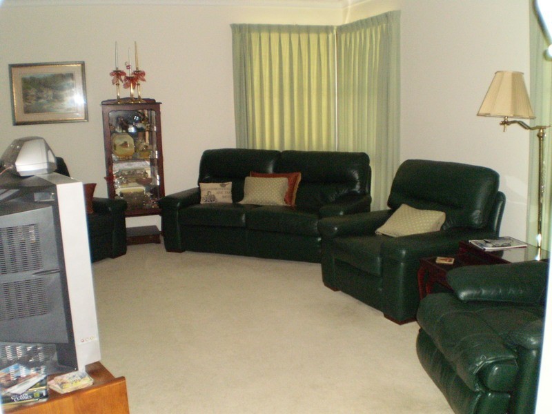 10 Spokes Street, Kooringal NSW 2650