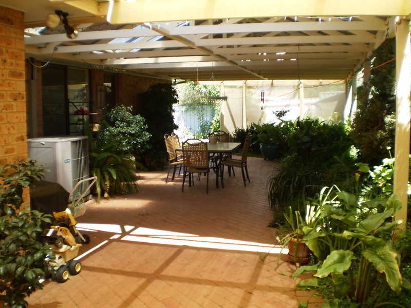 10 Spokes Street, Kooringal NSW 2650