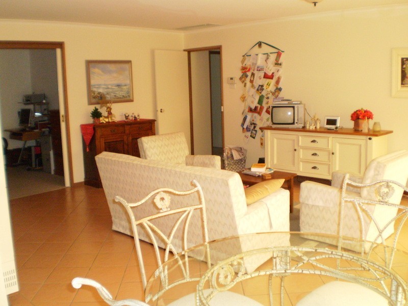 10 Spokes Street, Kooringal NSW 2650