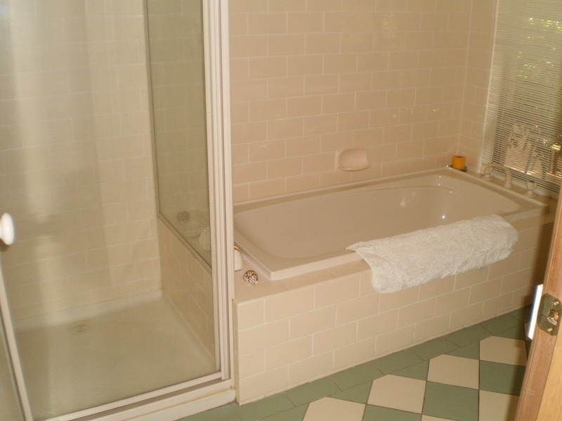 10 Spokes Street, Kooringal NSW 2650