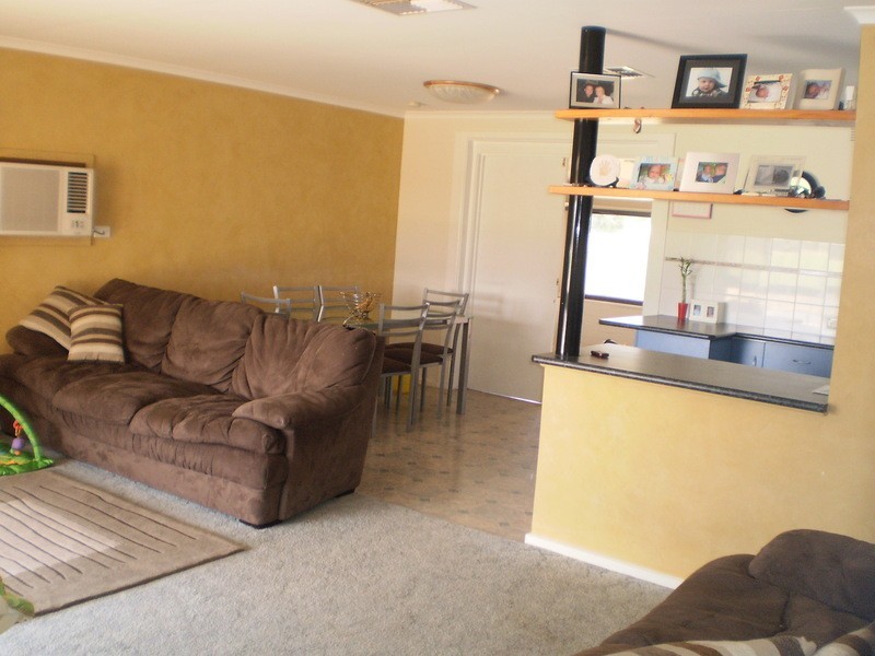 7 Dunn Avenue, Forest Hill NSW 2651