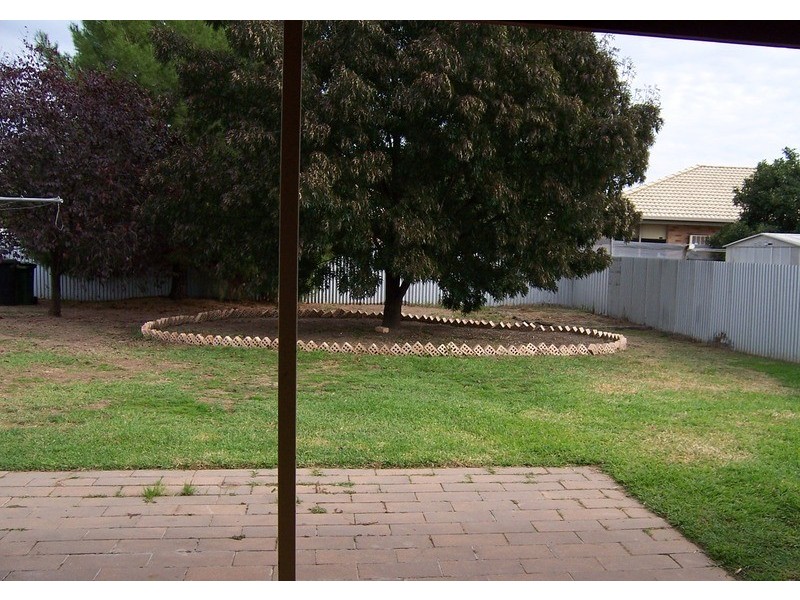 9 Incarnie Street, Wagga Wagga NSW 2650