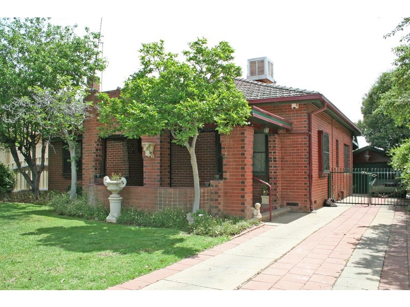 49 Wollundry Avenue, Wagga Wagga NSW 2650
