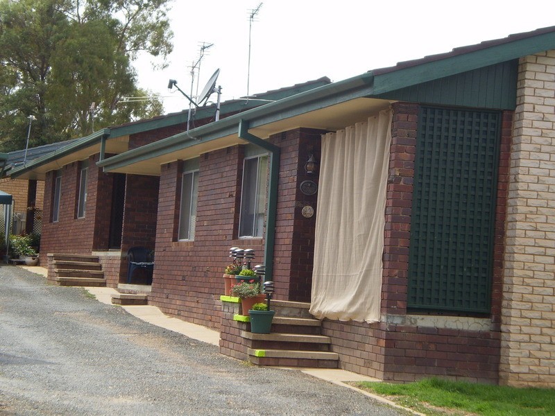 4/25 Kenneally Street, Kooringal NSW 2650