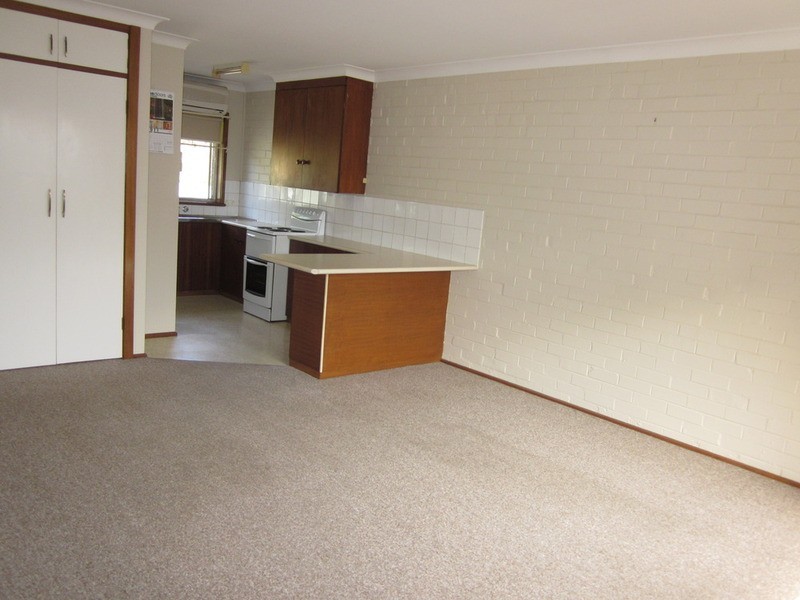 4/25 Kenneally Street, Kooringal NSW 2650
