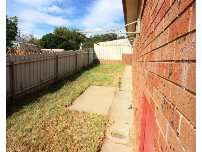 7/2 Kenneally Street, Kooringal NSW 2650