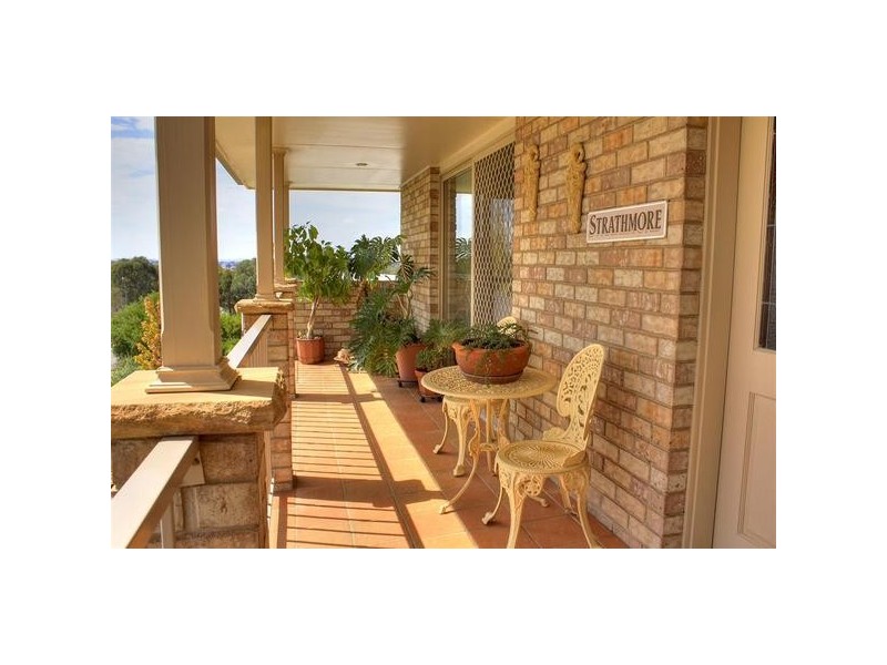 12 Fletcher Street, Wagga Wagga NSW 2650