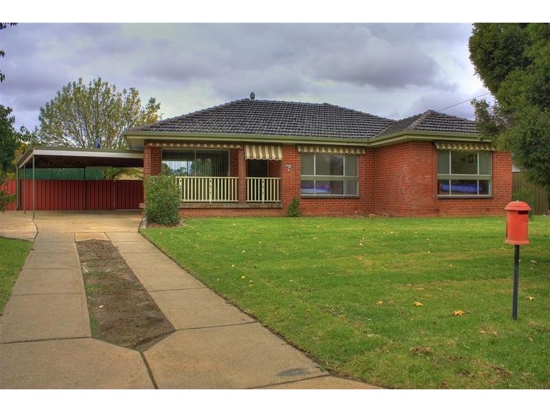 21 Geneva Crescent, Wagga Wagga NSW 2650