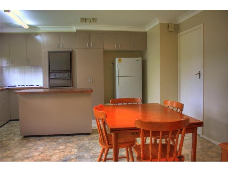 21 Geneva Crescent, Wagga Wagga NSW 2650