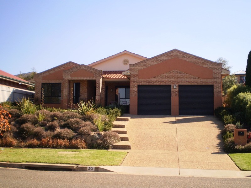 20 Roberts Way, Kooringal NSW 2650