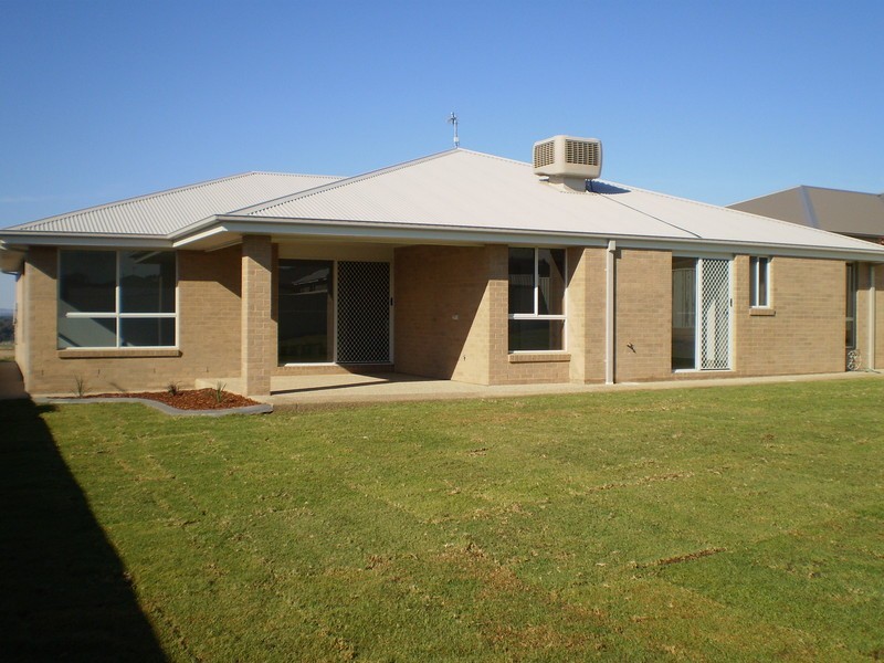 46 Franklin Drive, Estella NSW 2650