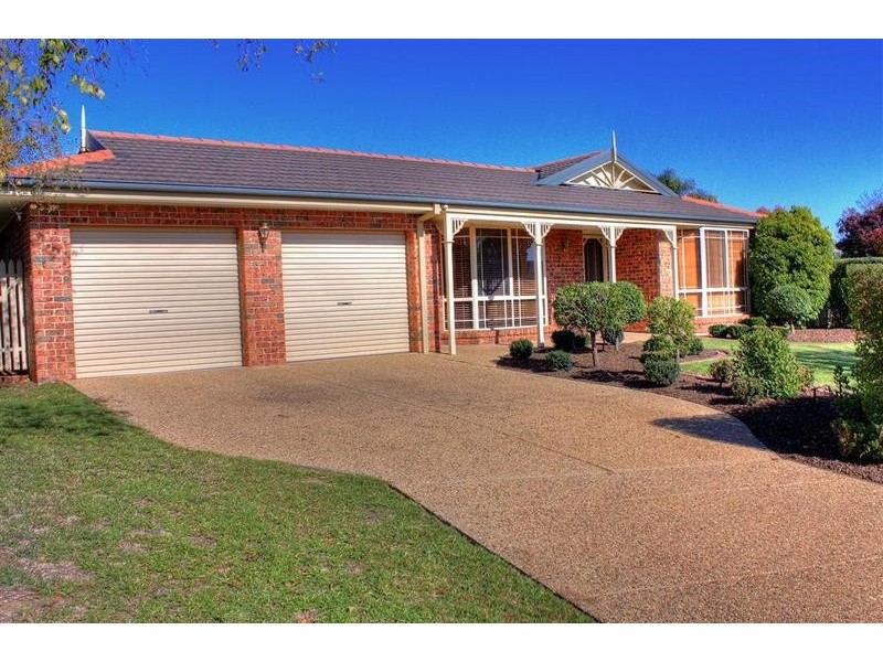 13 Lavender Place, Wagga Wagga NSW 2650