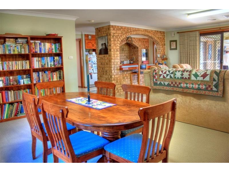104 Dalkeith Avenue, Wagga Wagga NSW 2650