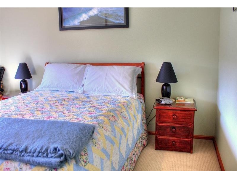 104 Dalkeith Avenue, Wagga Wagga NSW 2650