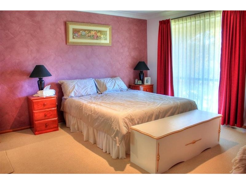 104 Dalkeith Avenue, Wagga Wagga NSW 2650