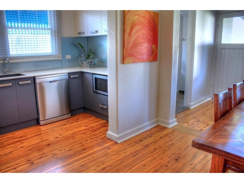 10 Sullivan Avenue, Wagga Wagga NSW 2650