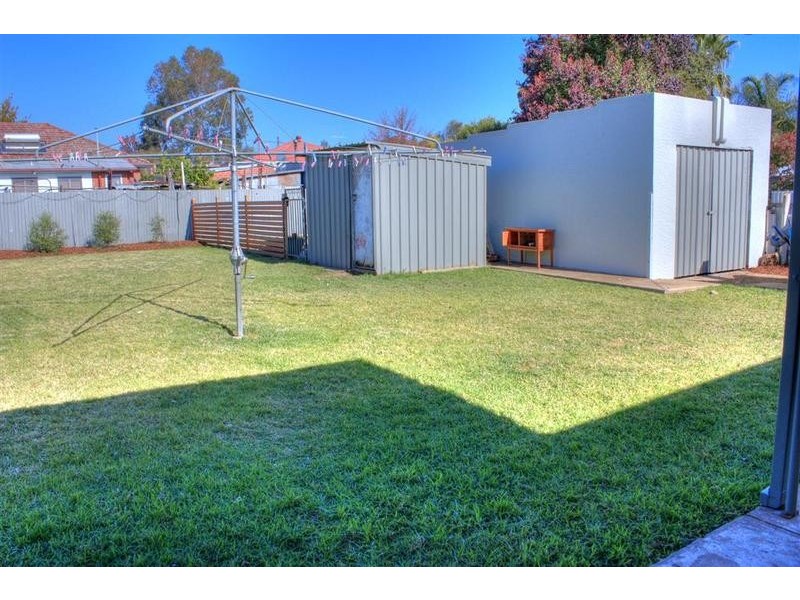 10 Sullivan Avenue, Wagga Wagga NSW 2650