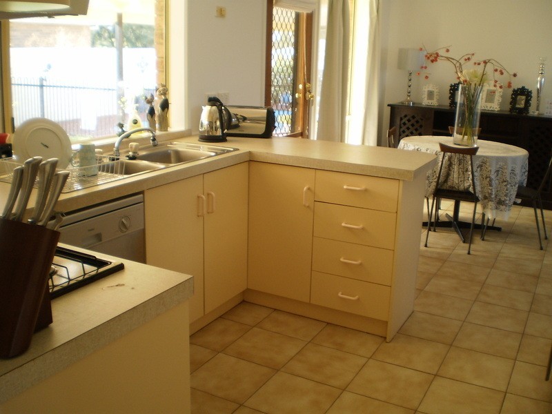 12 Cooba Place, Estella NSW 2650