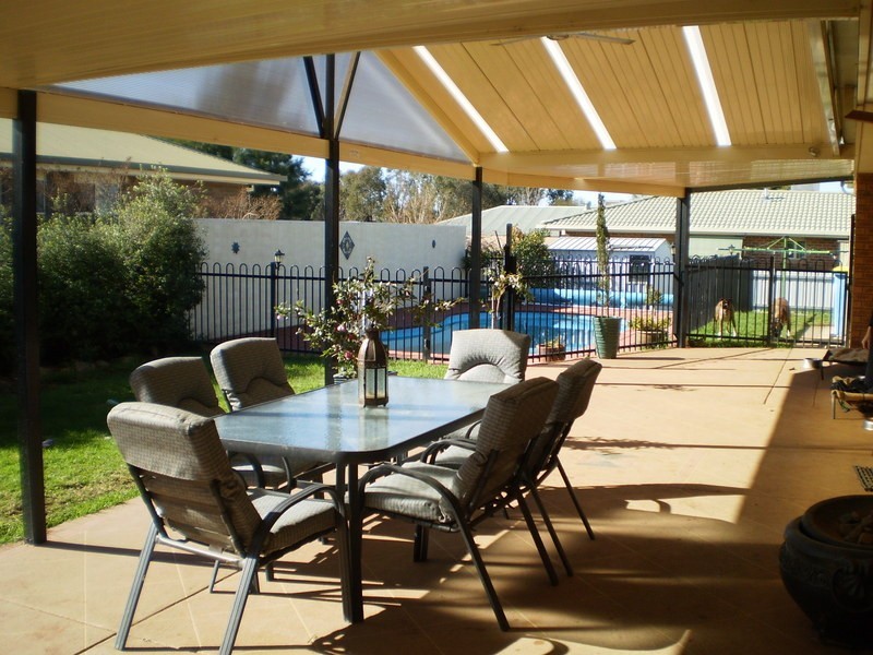 12 Cooba Place, Estella NSW 2650