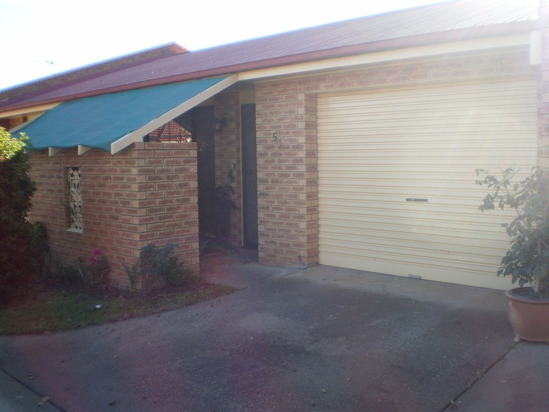 5/115 Tarcutta Street, Wagga Wagga NSW 2650