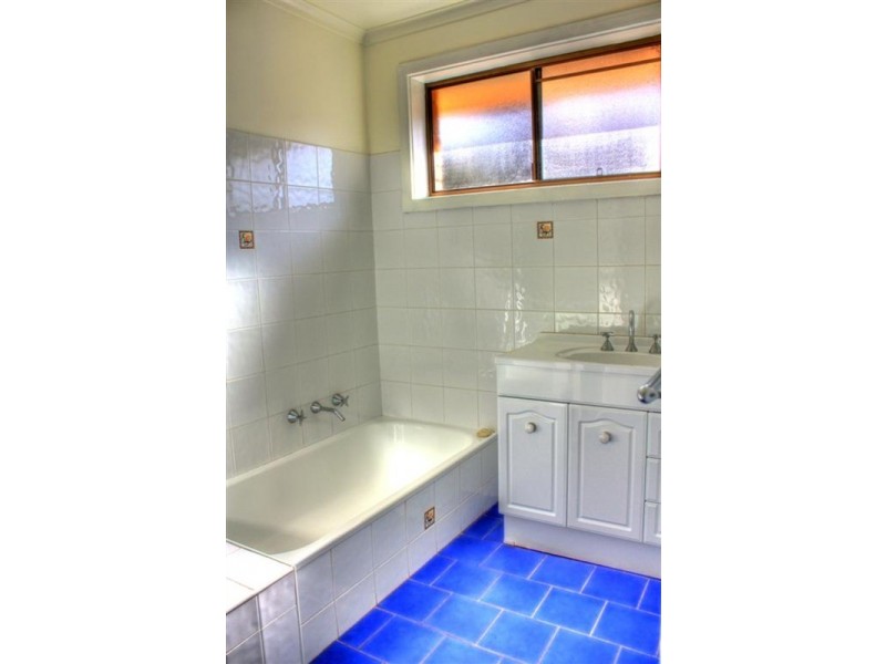 57 Adjin Street, Mount Austin NSW 2650