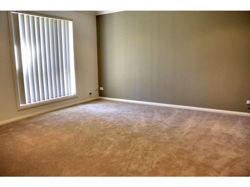 14 Bedervale Street, Bourkelands NSW 2650