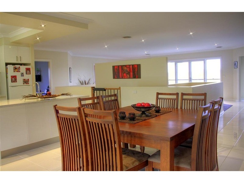 9 Wisteria Place, Springvale NSW 2650