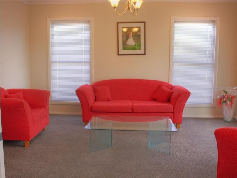 9 Wisteria Place, Springvale NSW 2650